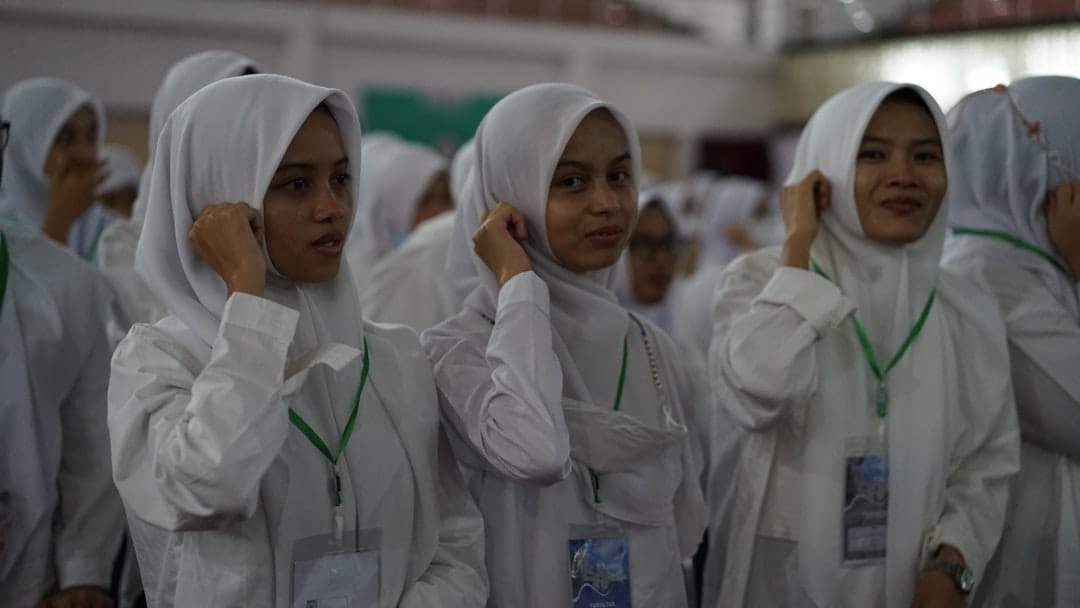 how to teach kids about Hajj in USA