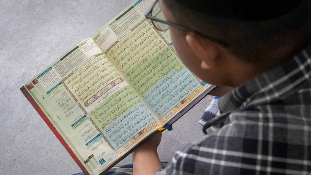 Quran reading practice for adults in USA